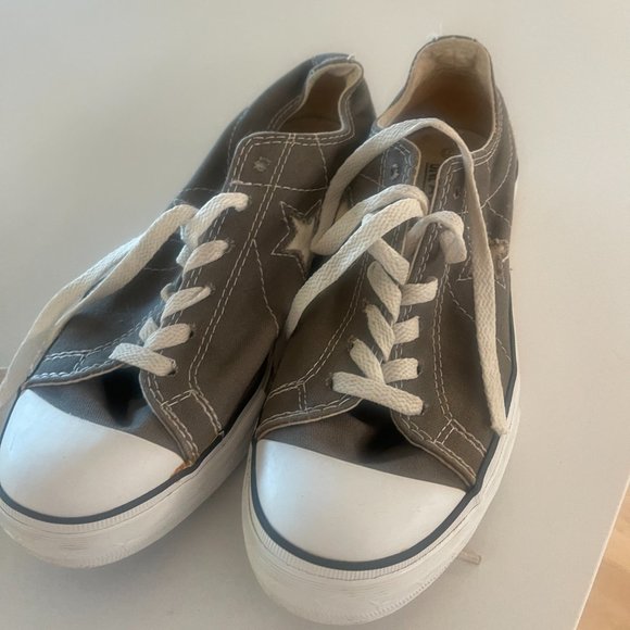 Converse One Star Size 7.5 Womens Dark Grey - Picture 2 of 4
